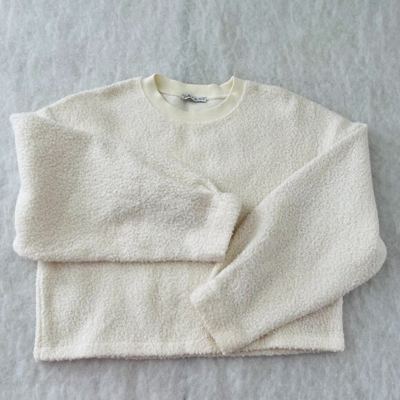 Zara Womens Cream Teddy Fleece Cropped Crew Neck Soft Cozy Sweater Size Small - Picture 1 of 9